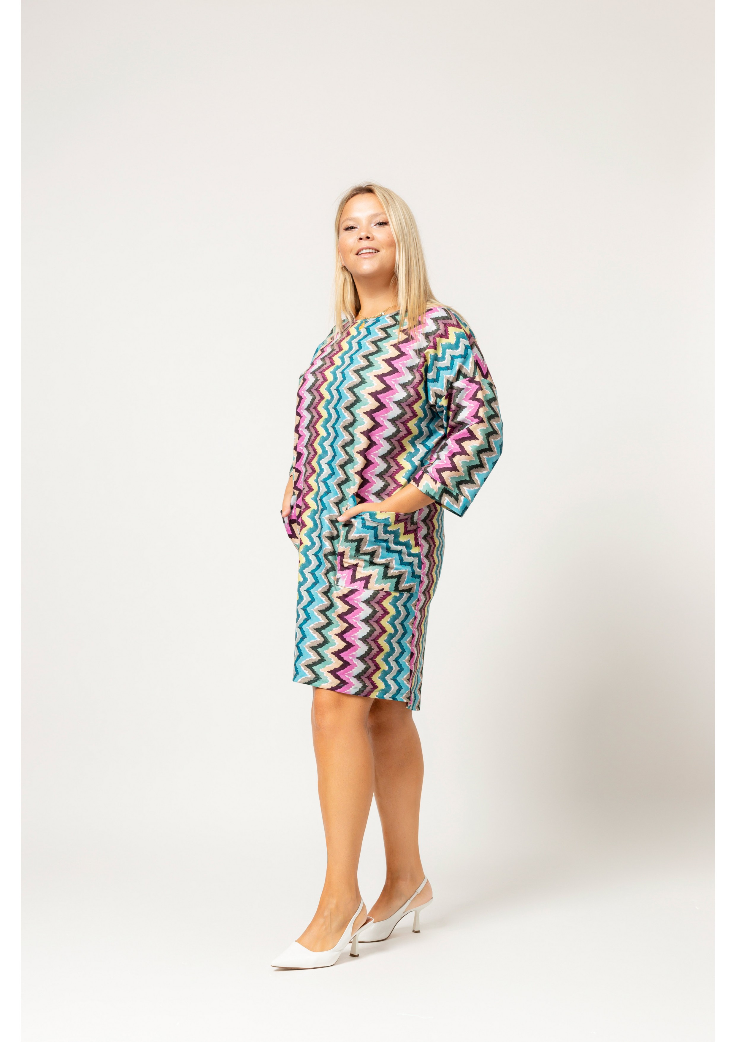 Dress in printed fabric...