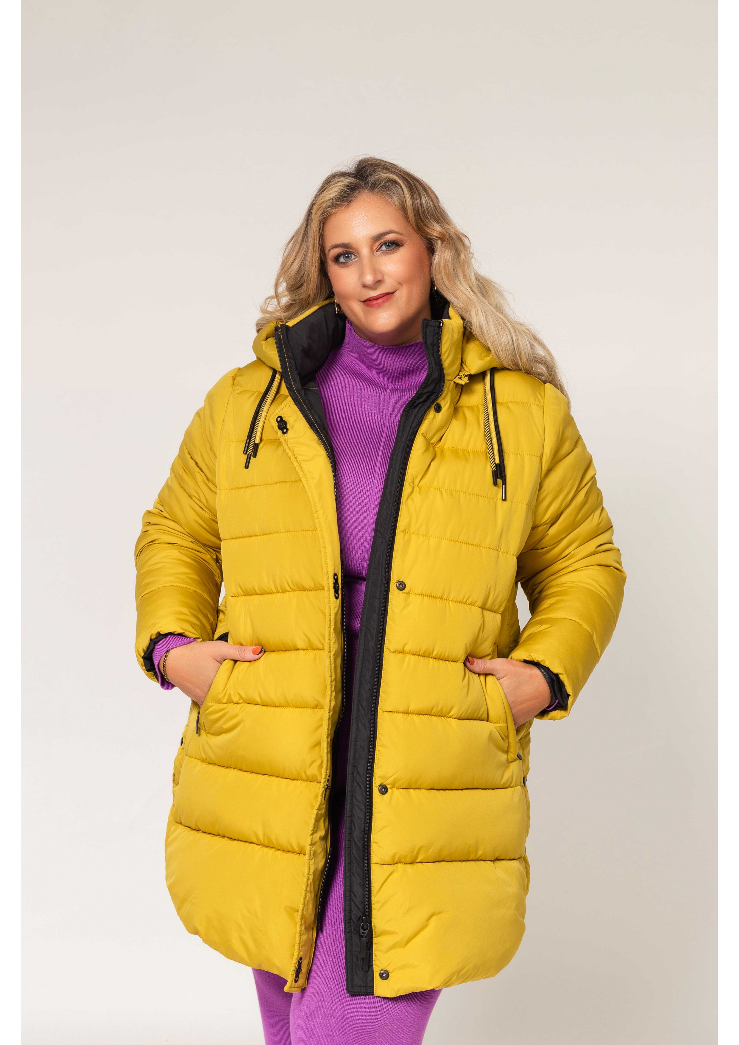 M807CLARA - Parka em tecido...