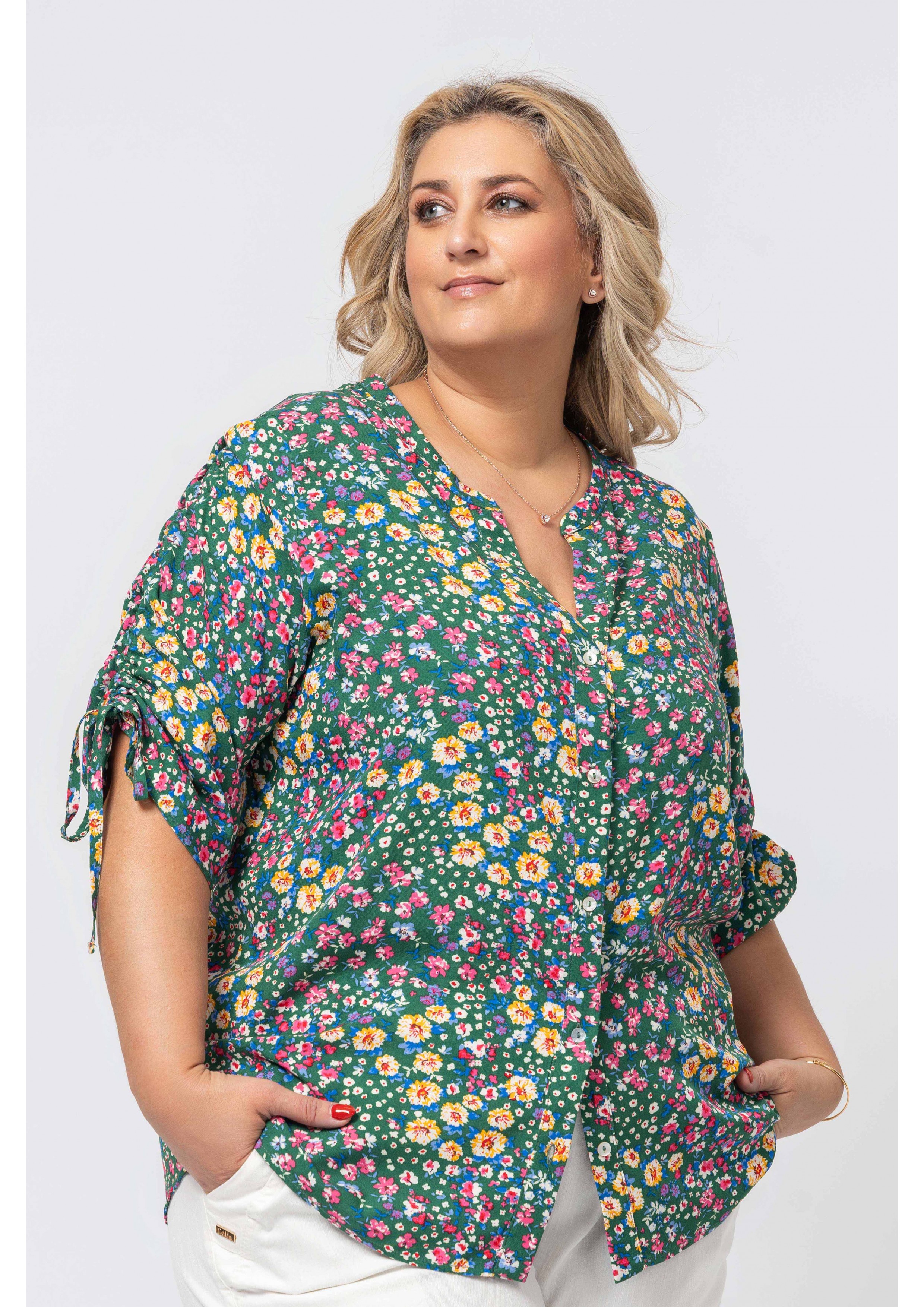 Blouse en tissu imprimé...