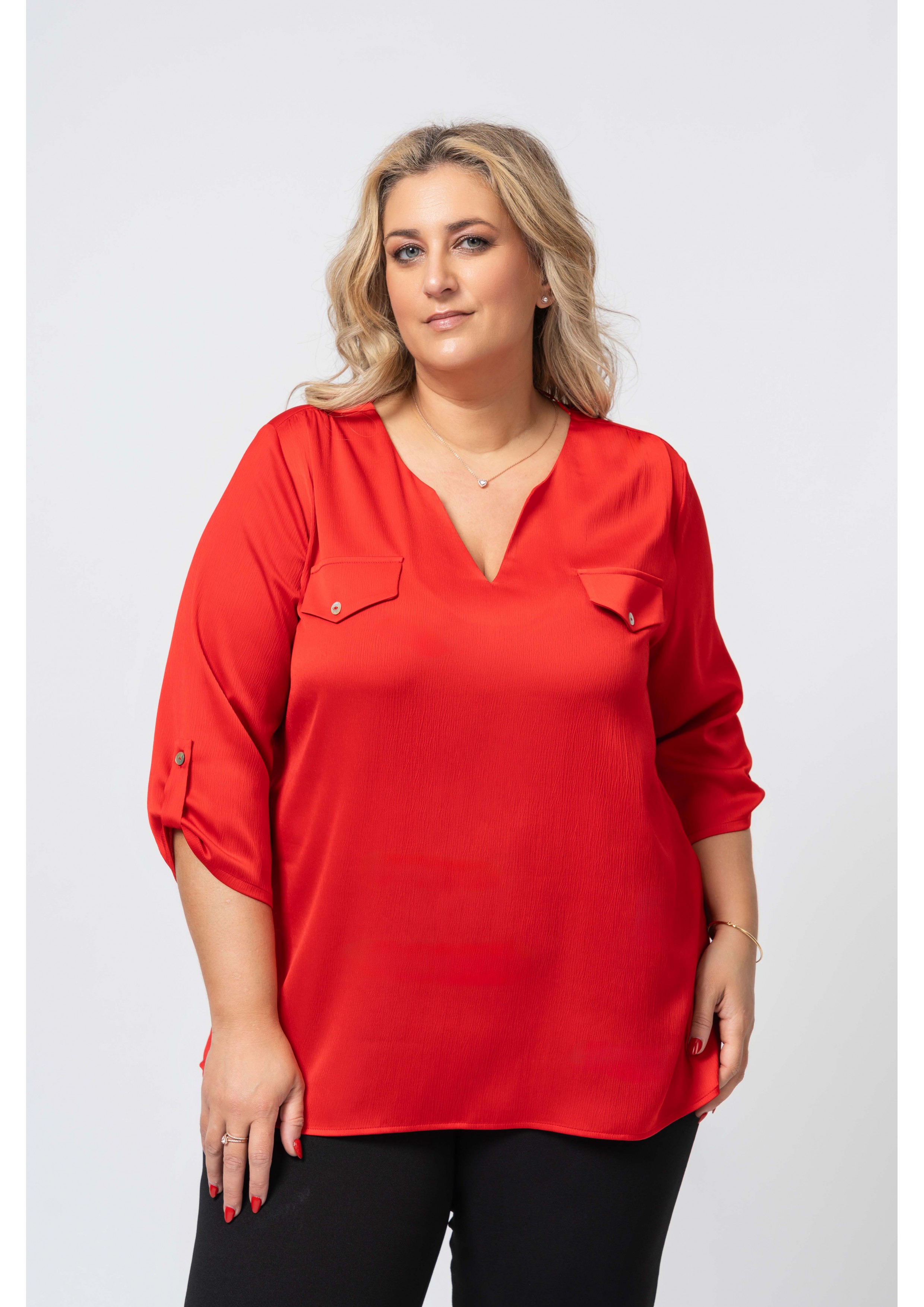 Blouse en tissu uni...