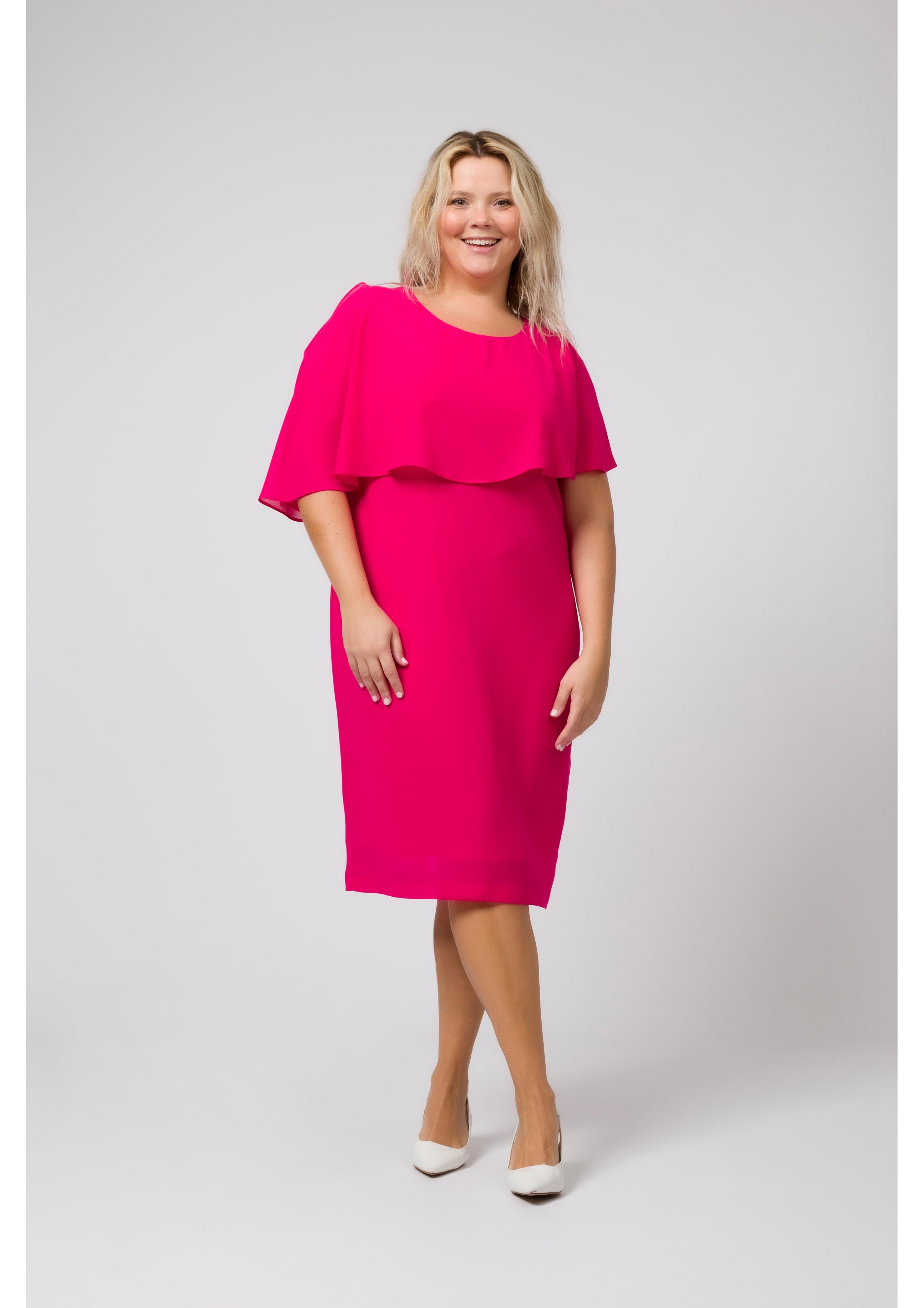 Robe en tissu uni...