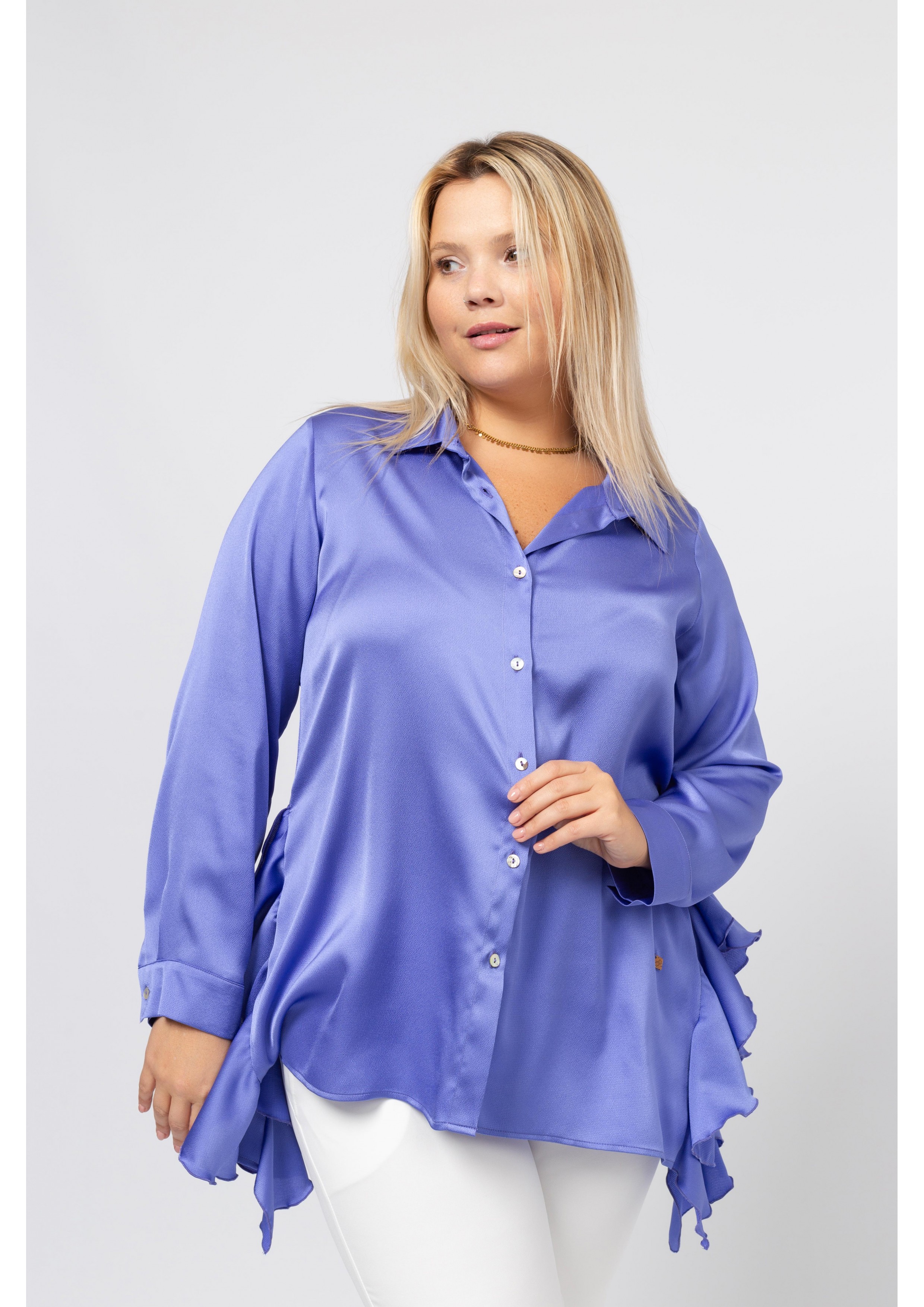 Blouse en tissu uni...