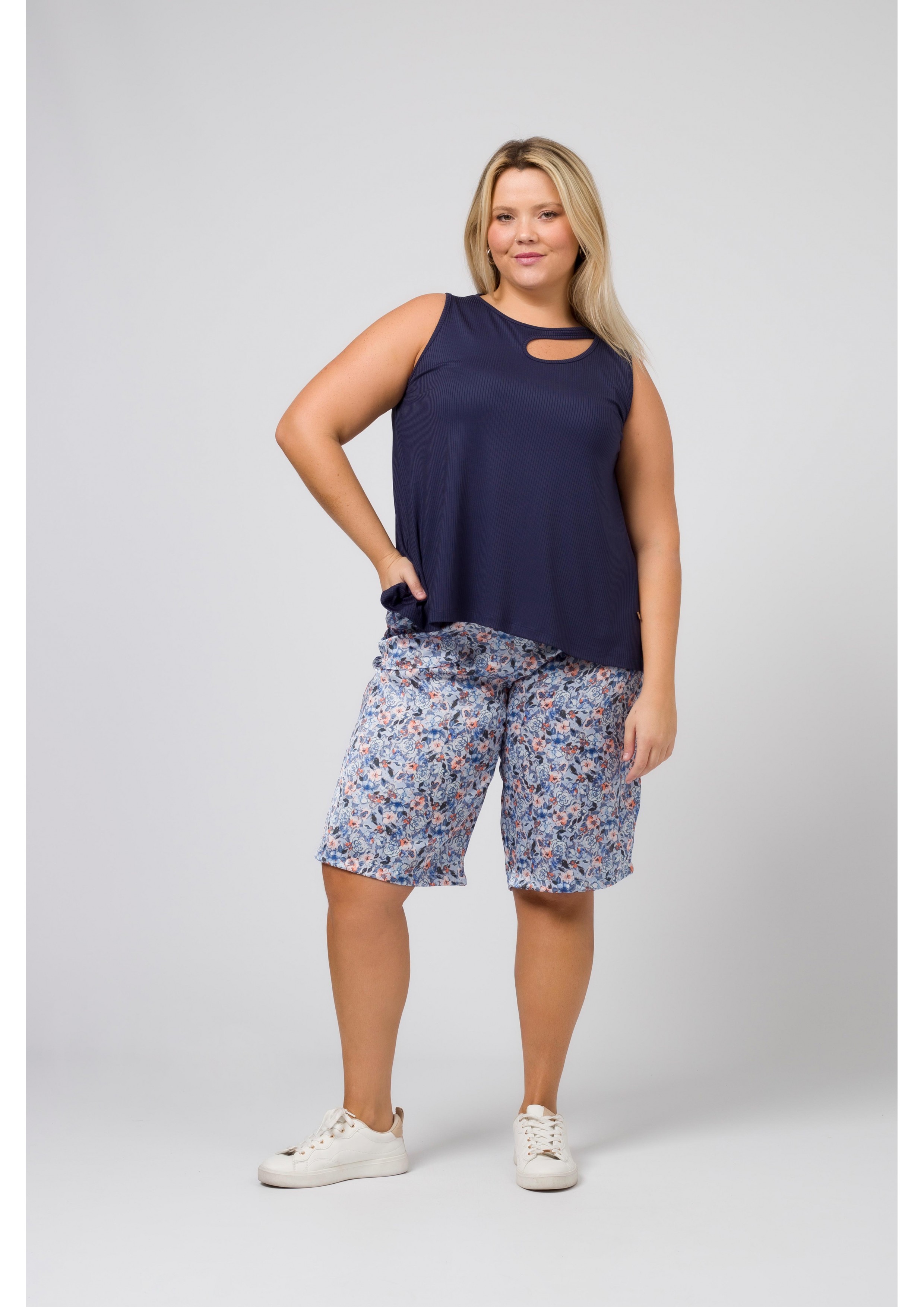 Printed Fabric Bermuda...