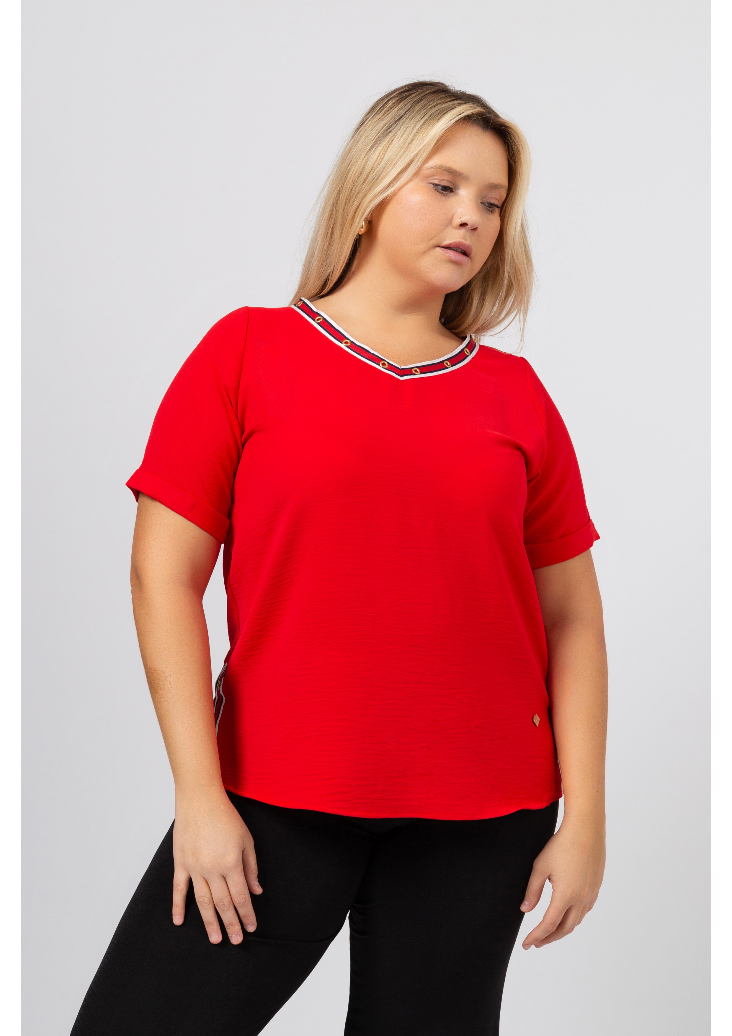 Tunic in plain fabric...