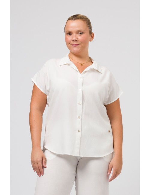 Blusa de tela lisa...