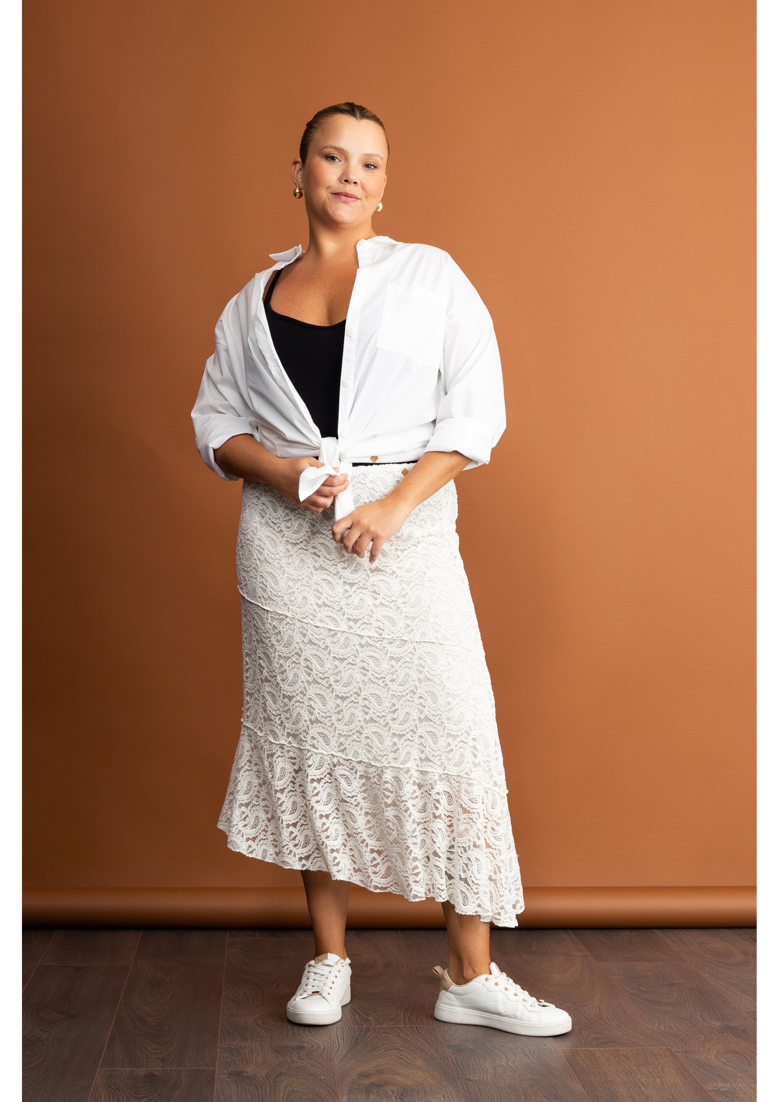 Lace Skirt with Relief...