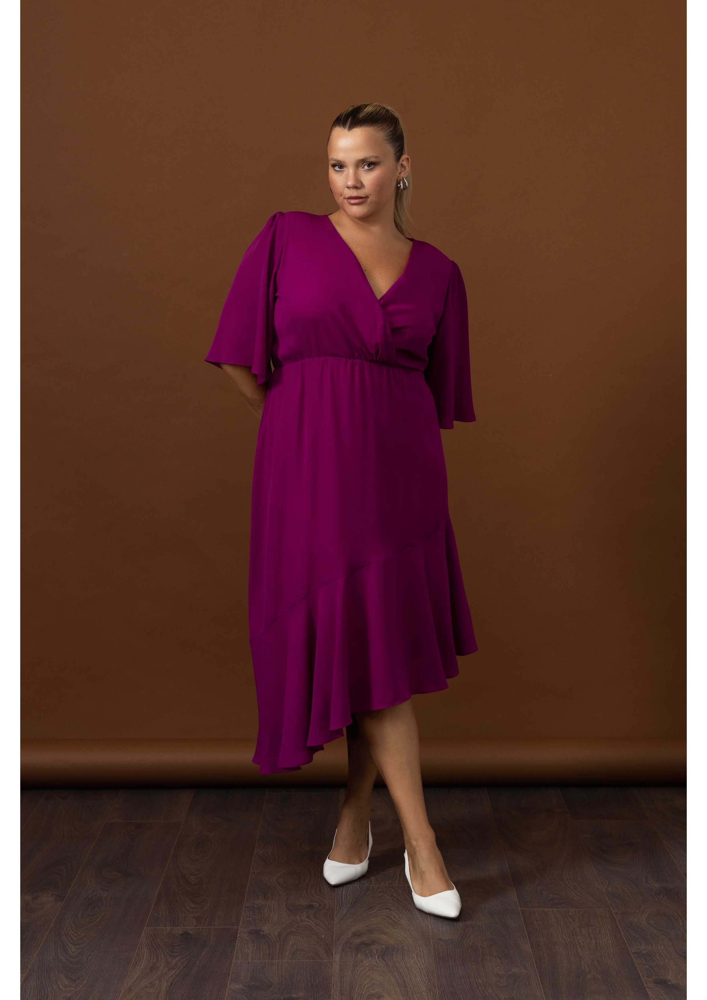 Vestido en tejido liso...