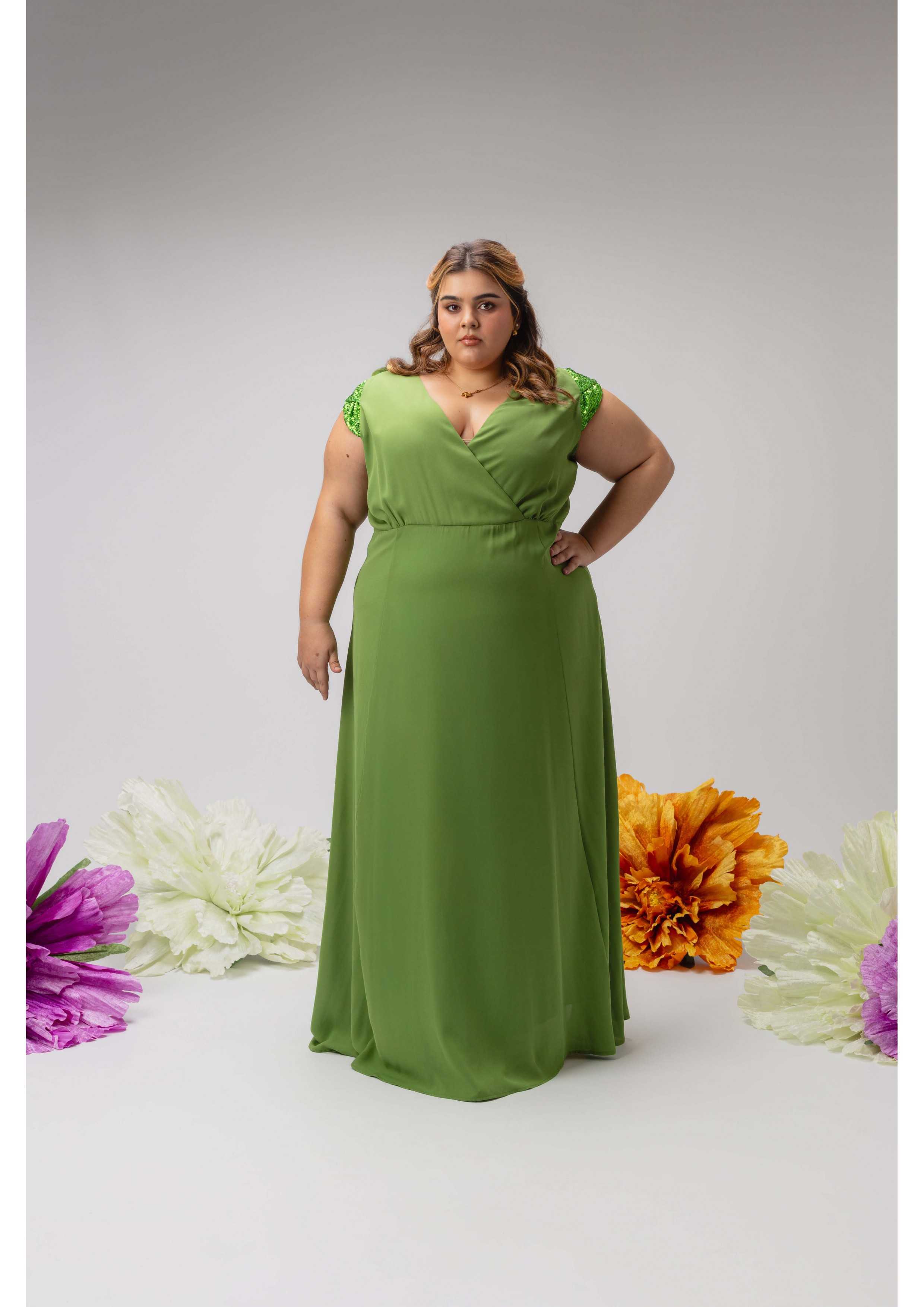 Robe en tissu uni...