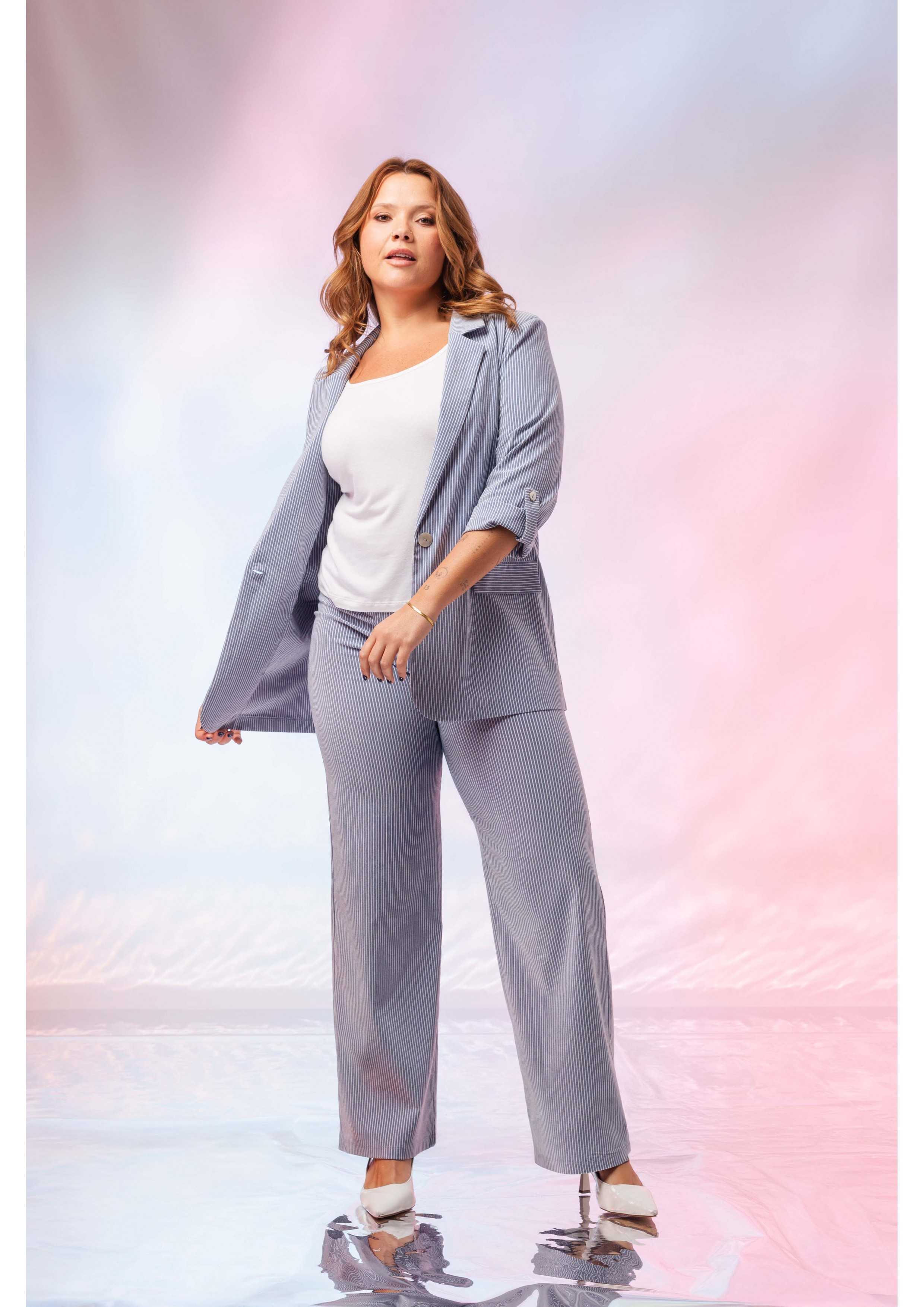 Pantalon en tissu à rayures...