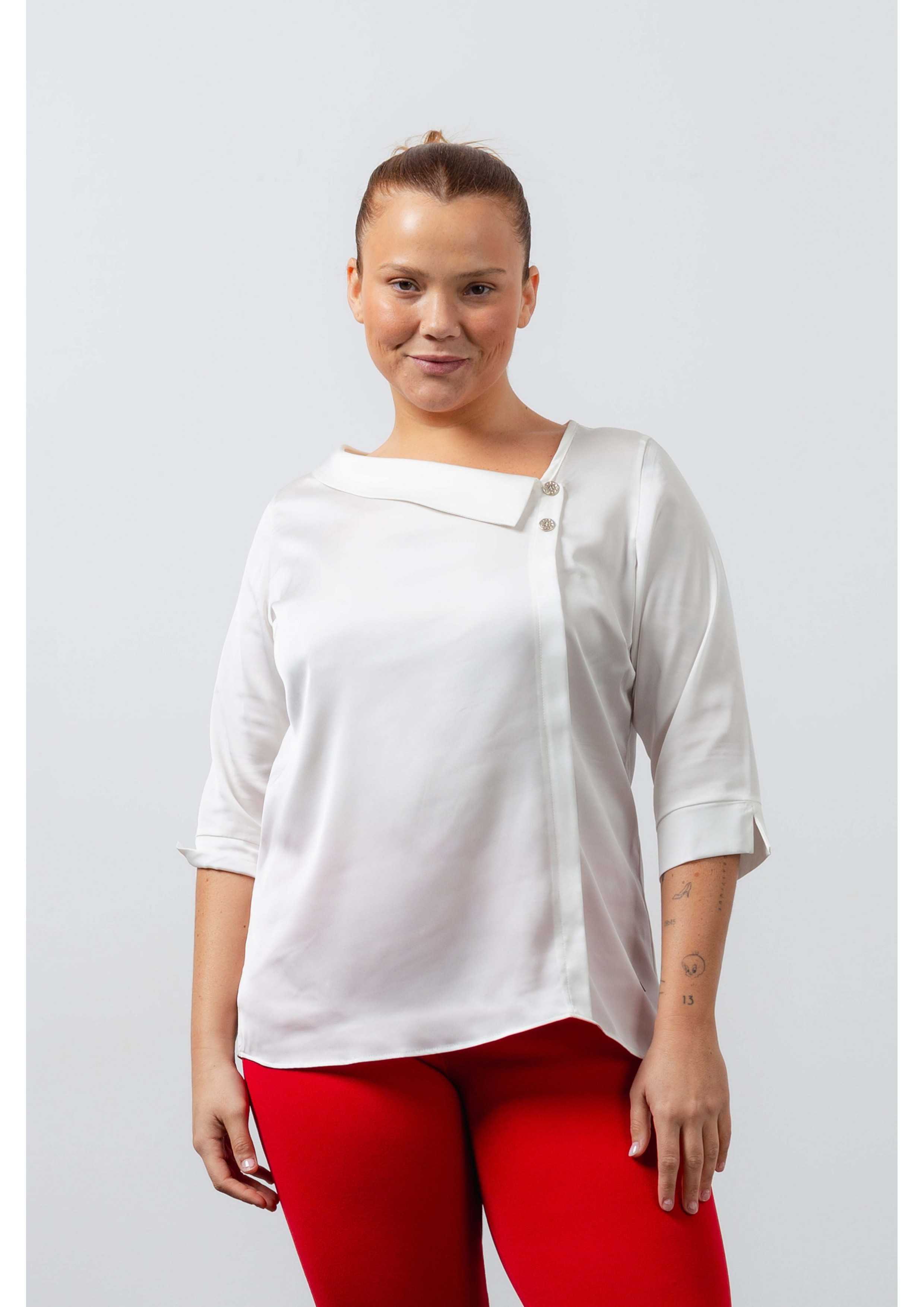 Blouse en tissu uni...