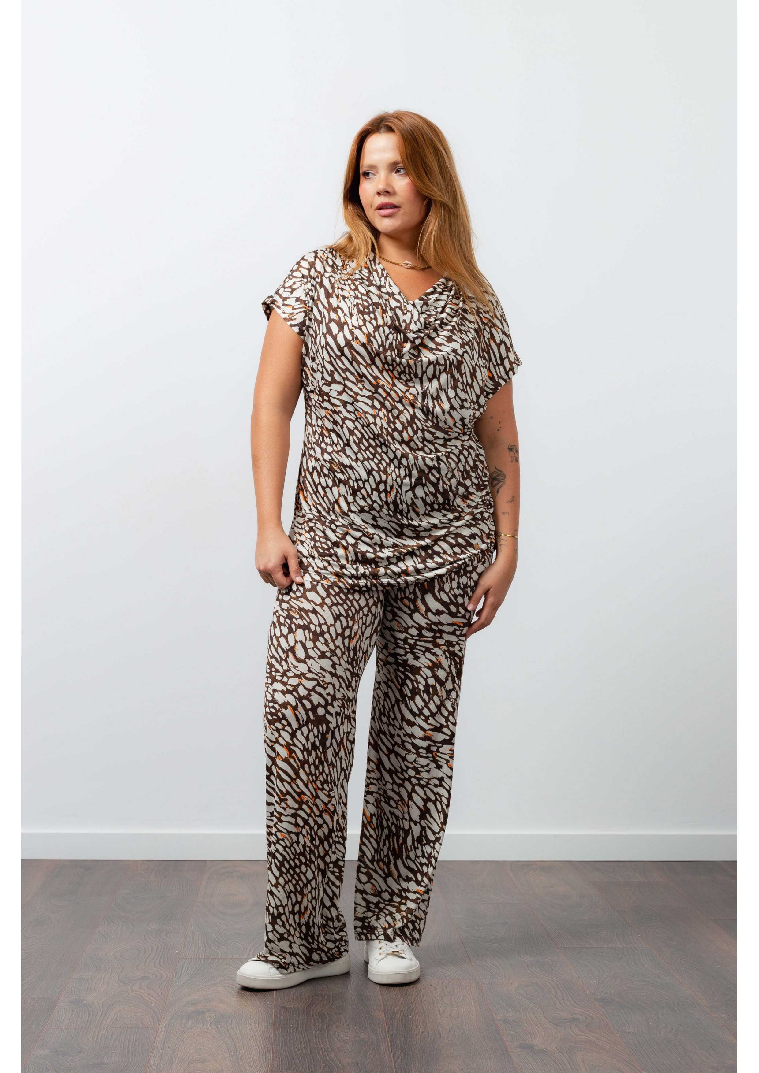 Pantalón de punto estampado...