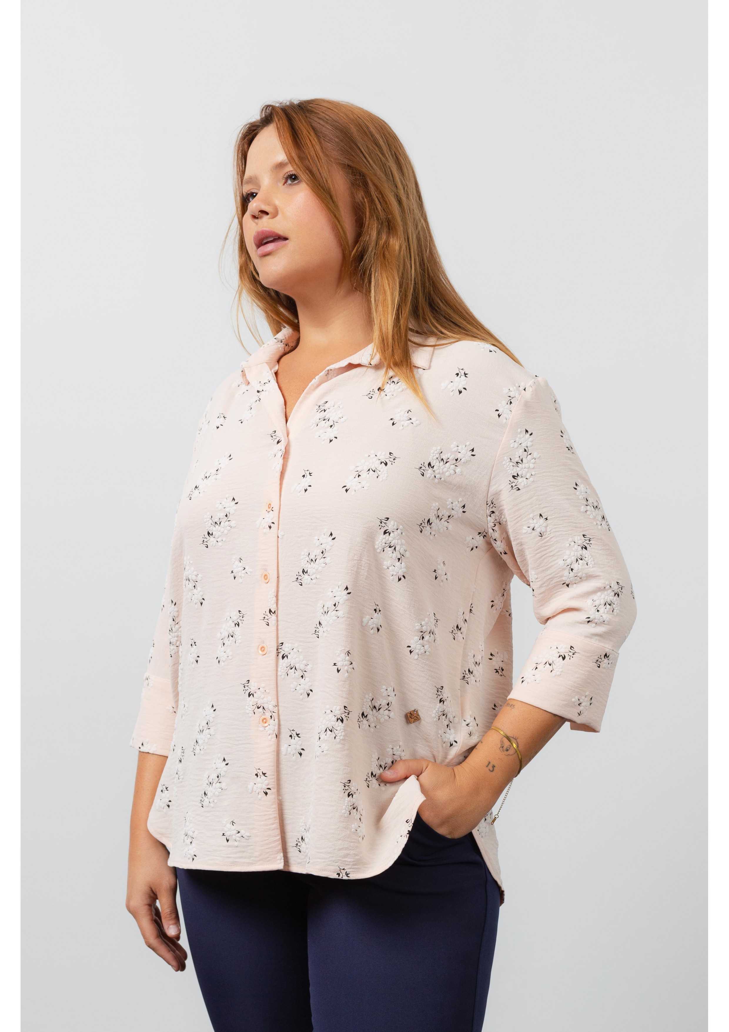 Blouse en tissu imprimé...