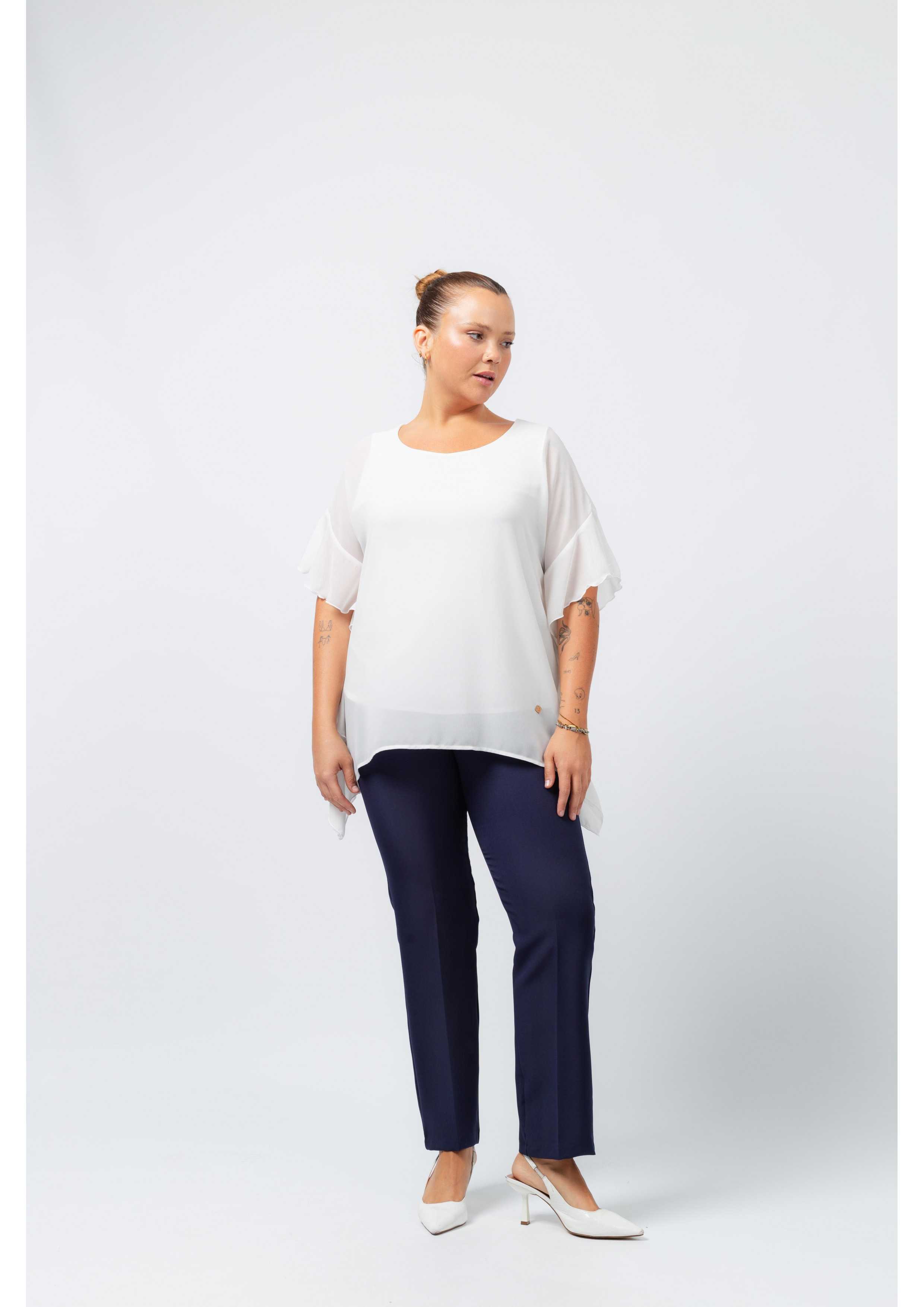 Pantalon en tissu lisse...