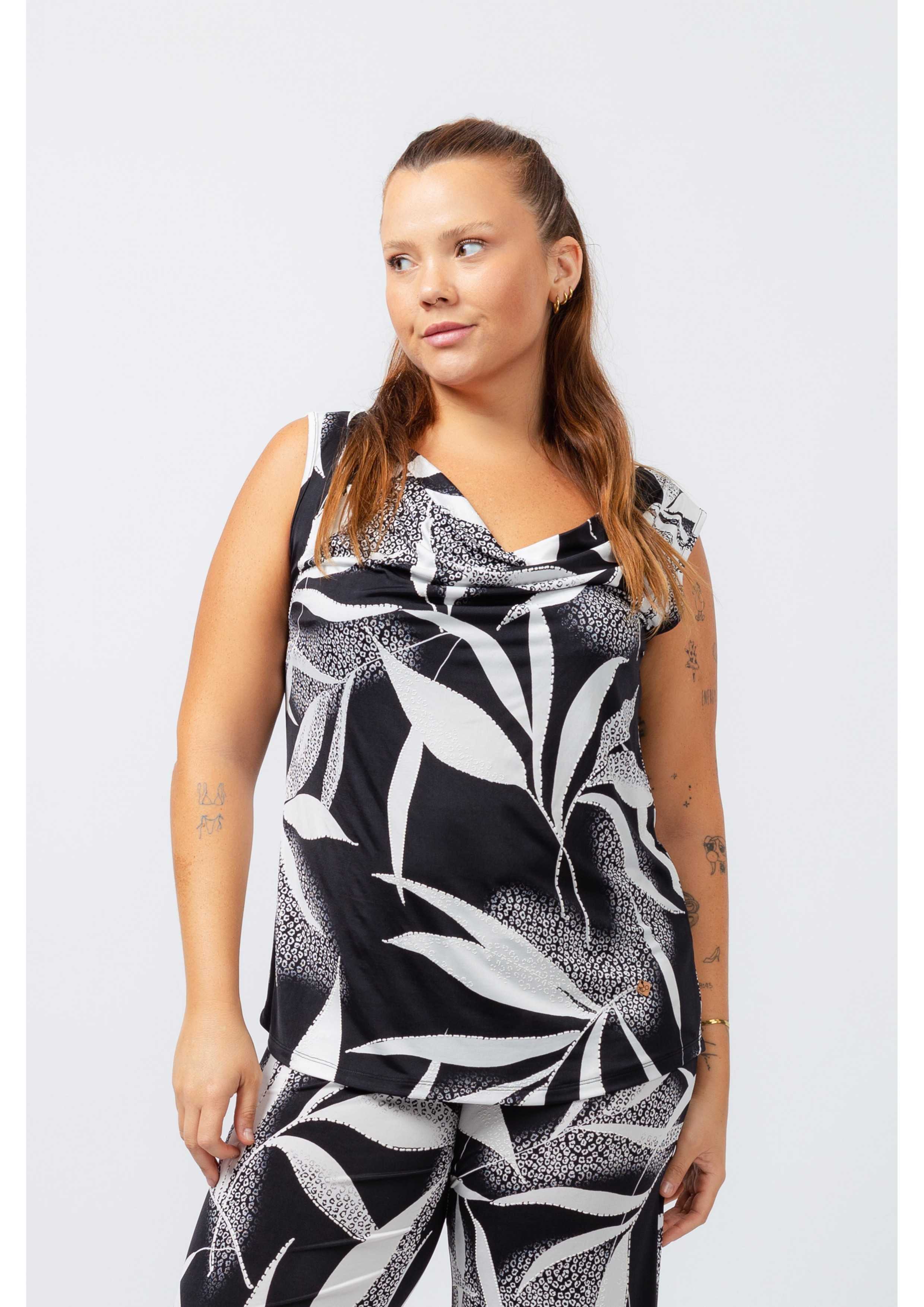 Top de malla estampada...