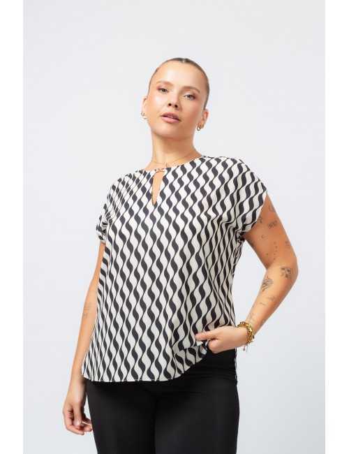 Túnica en tejido liso...