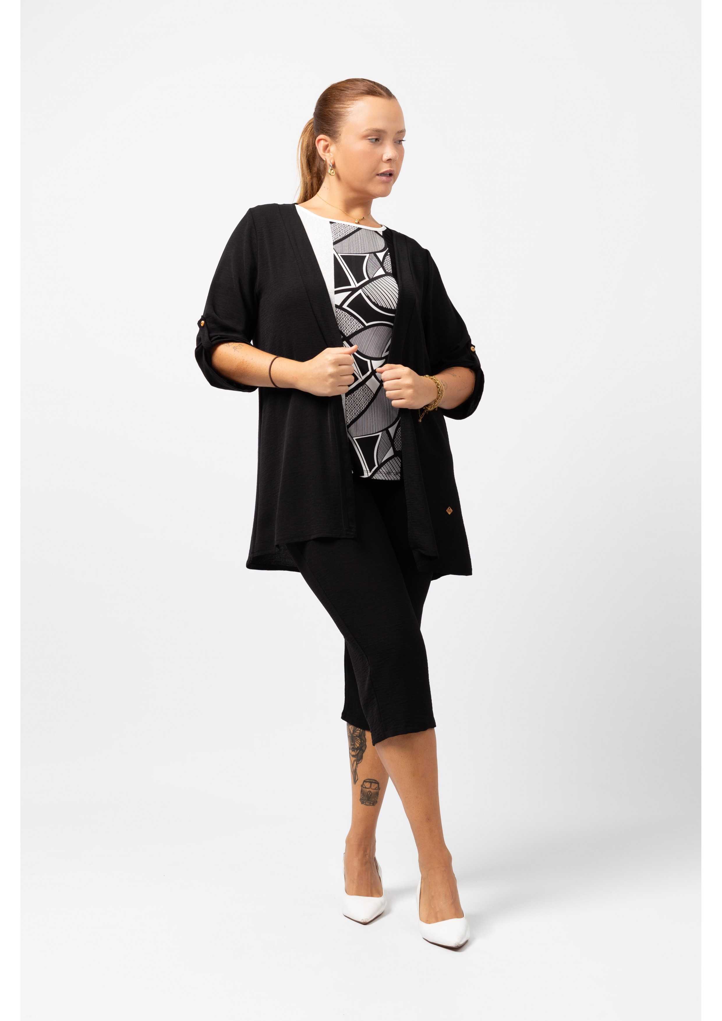 Plain Fabric Capri Pants...