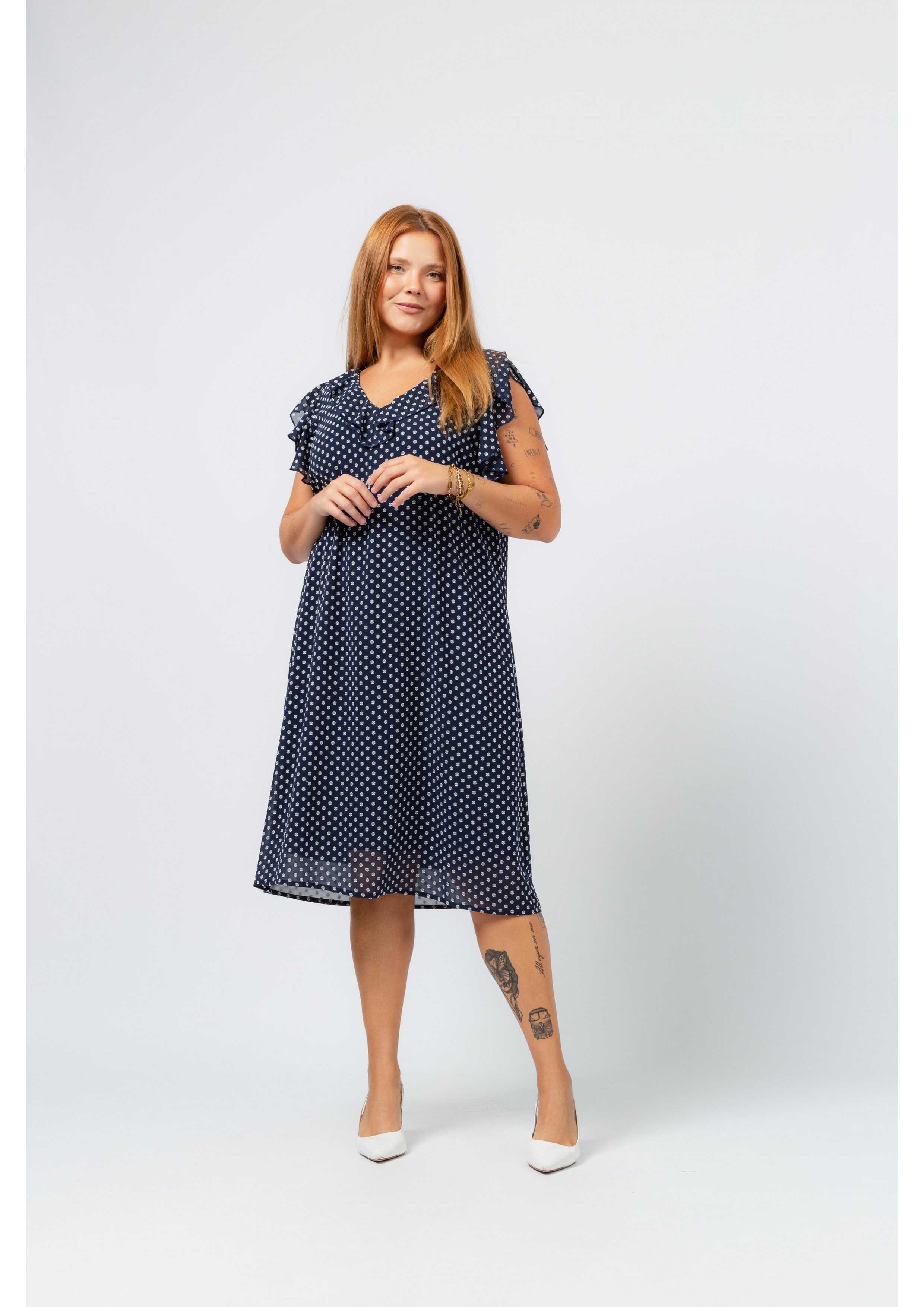 Robe en tissu avec relief...