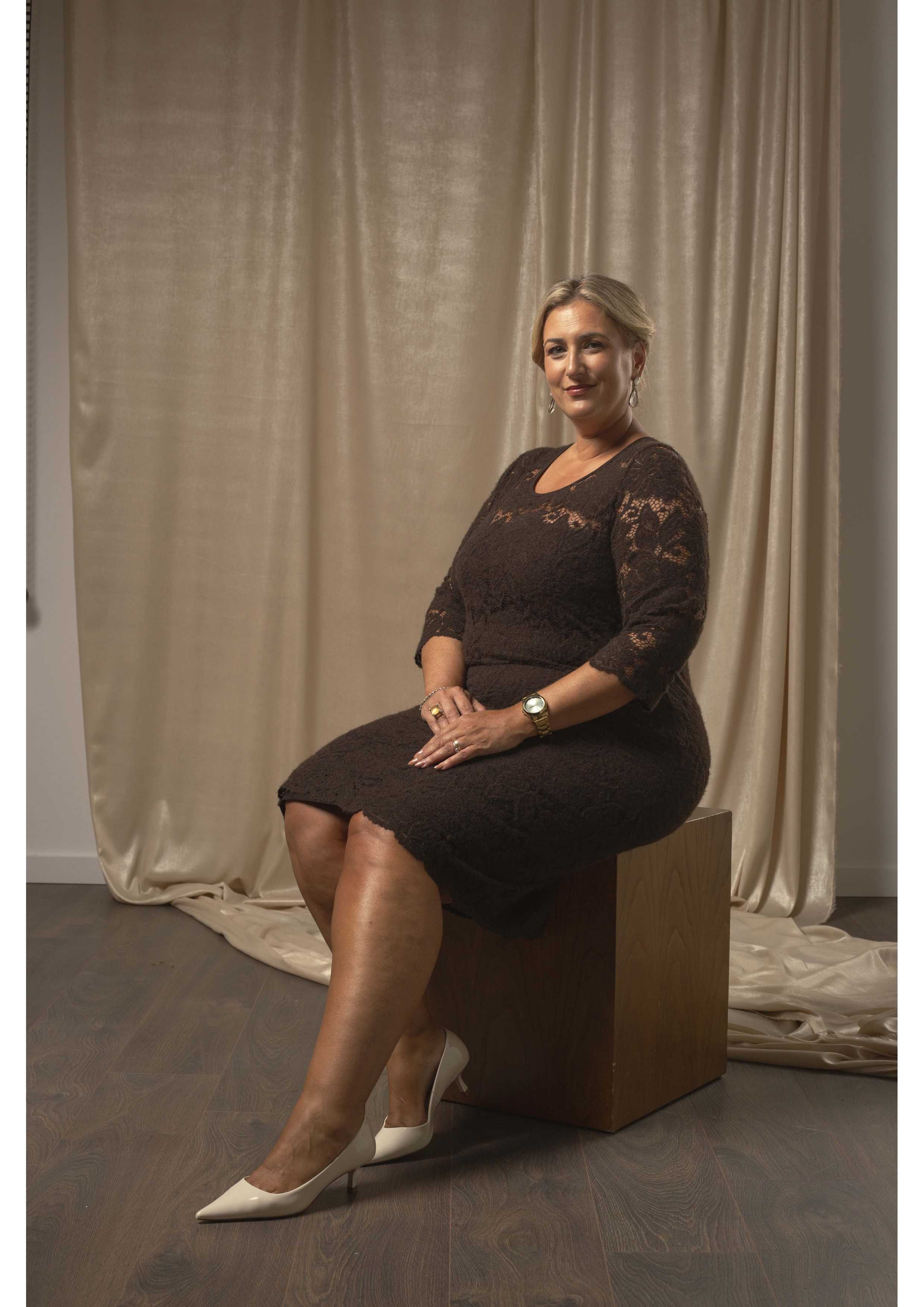 Vestido de encaje cálido...