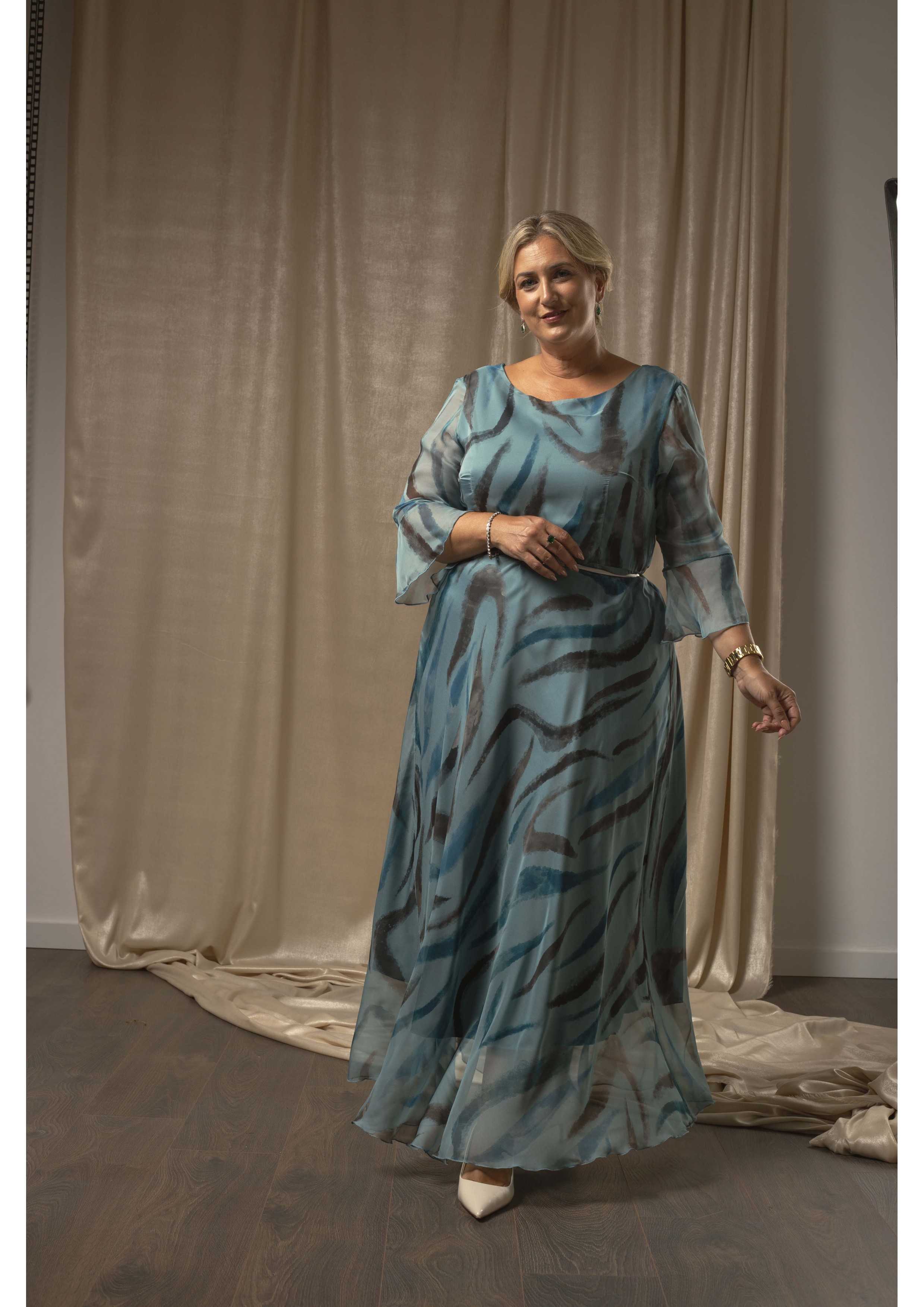 Vestido en tejido estampado...