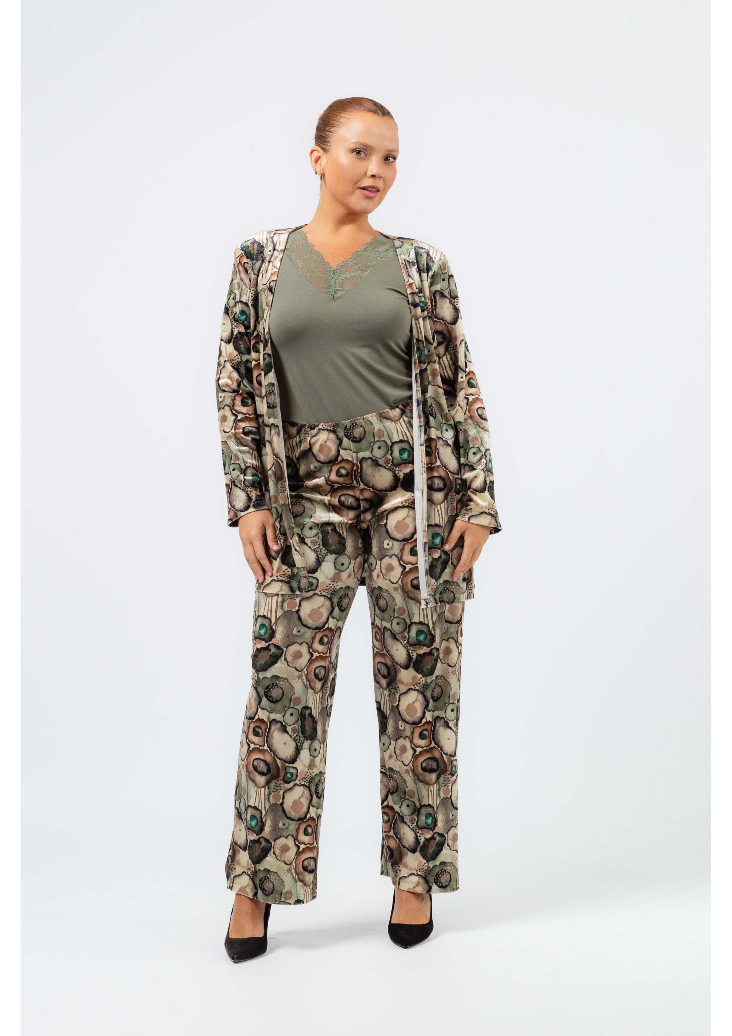 Pantalon en velours côtelé...