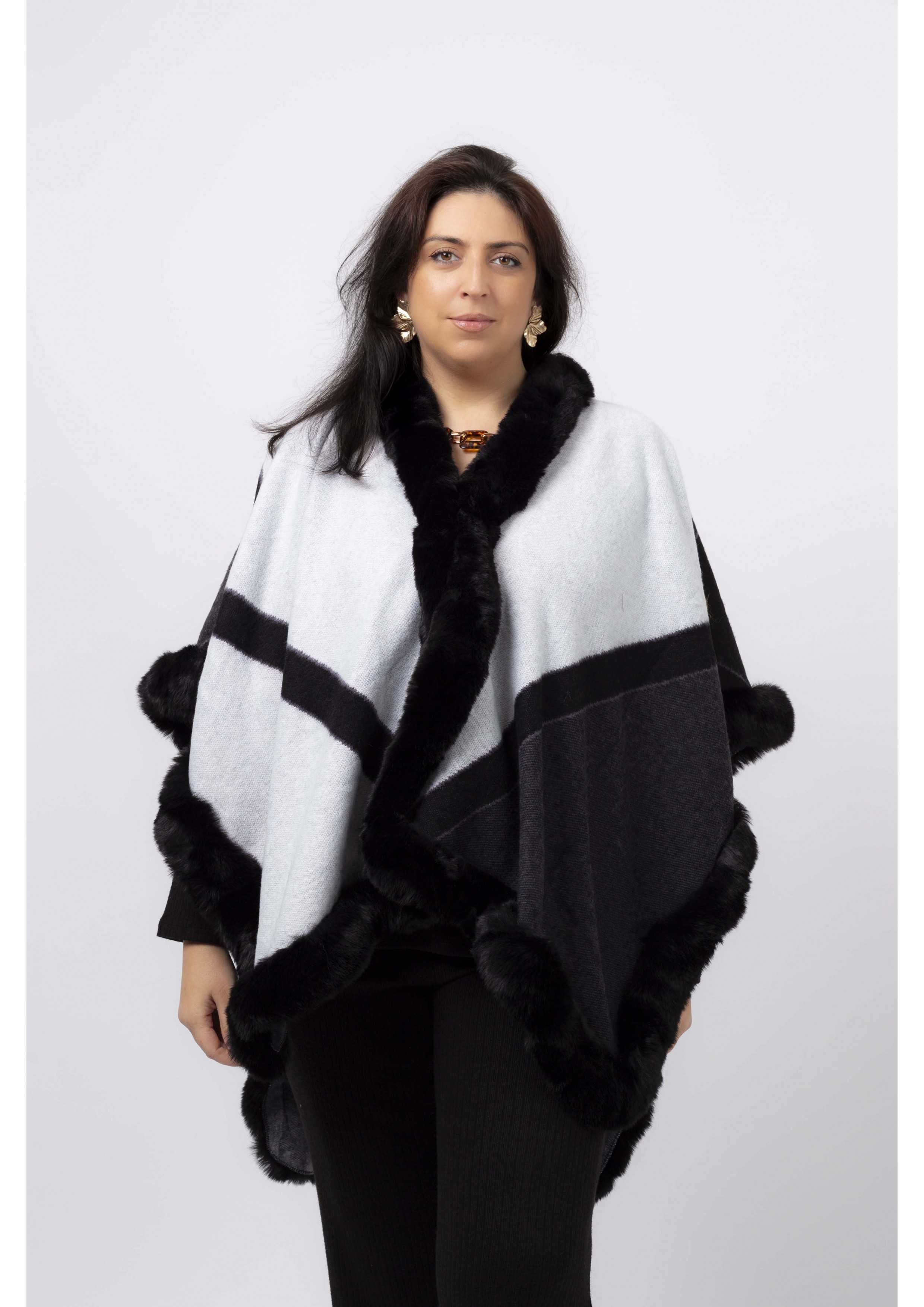 M8066201 - Capa em malha...