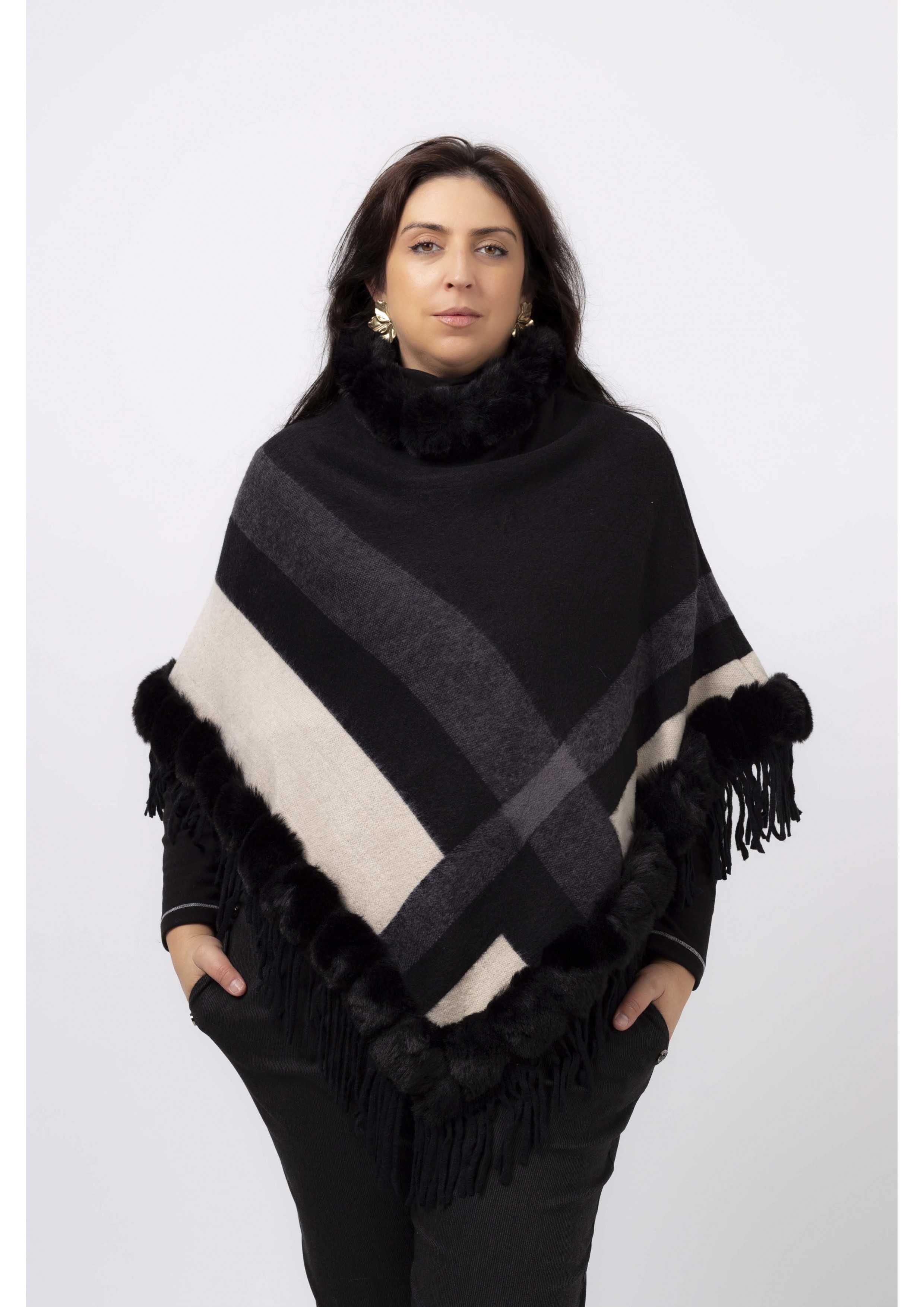 M8066200 -  Capa em malha...