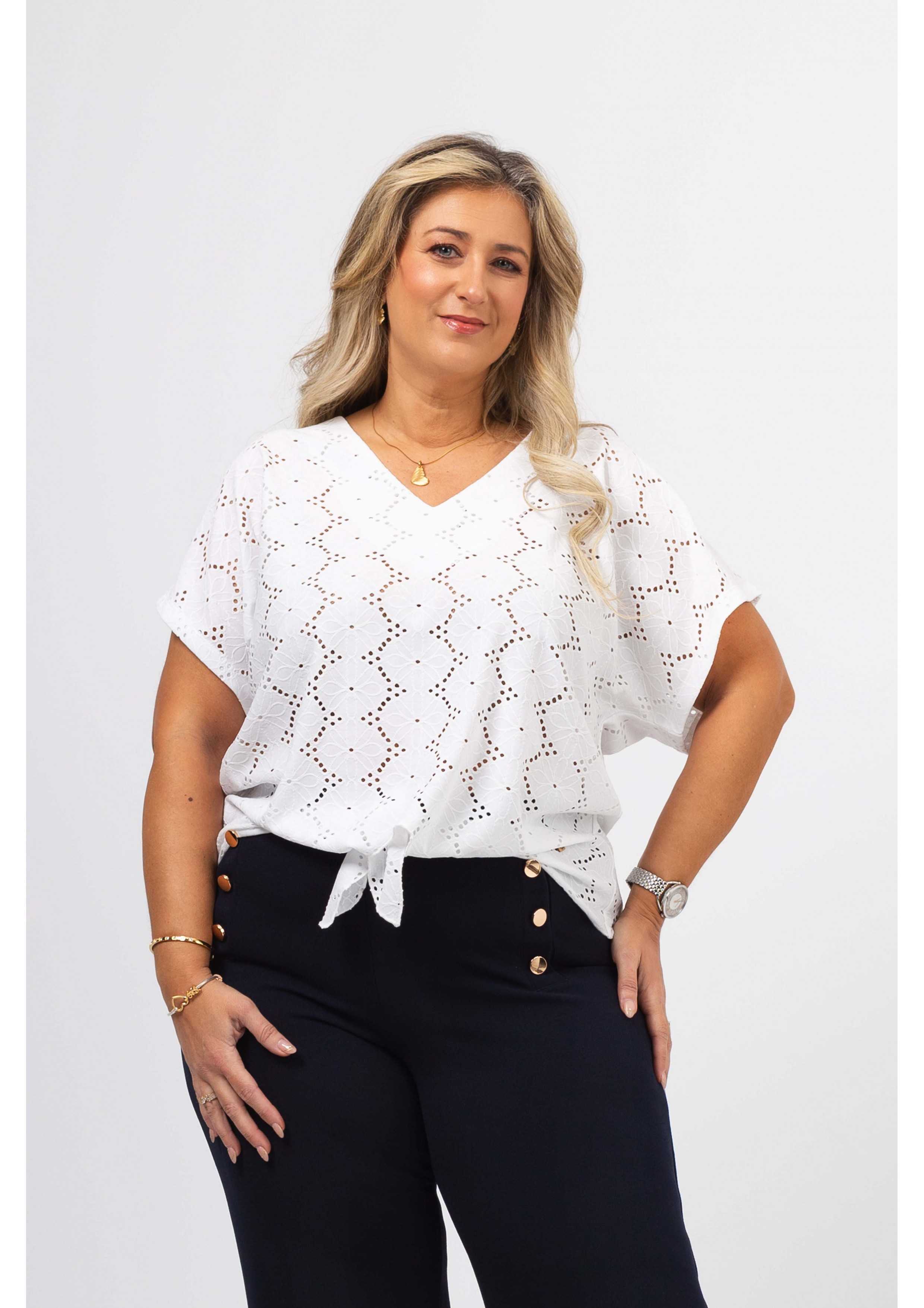 251207 - Pull en maille lisse Collection Printemps Été Grandes Tailles pour la vente par Teresa Cardoso Oliveira