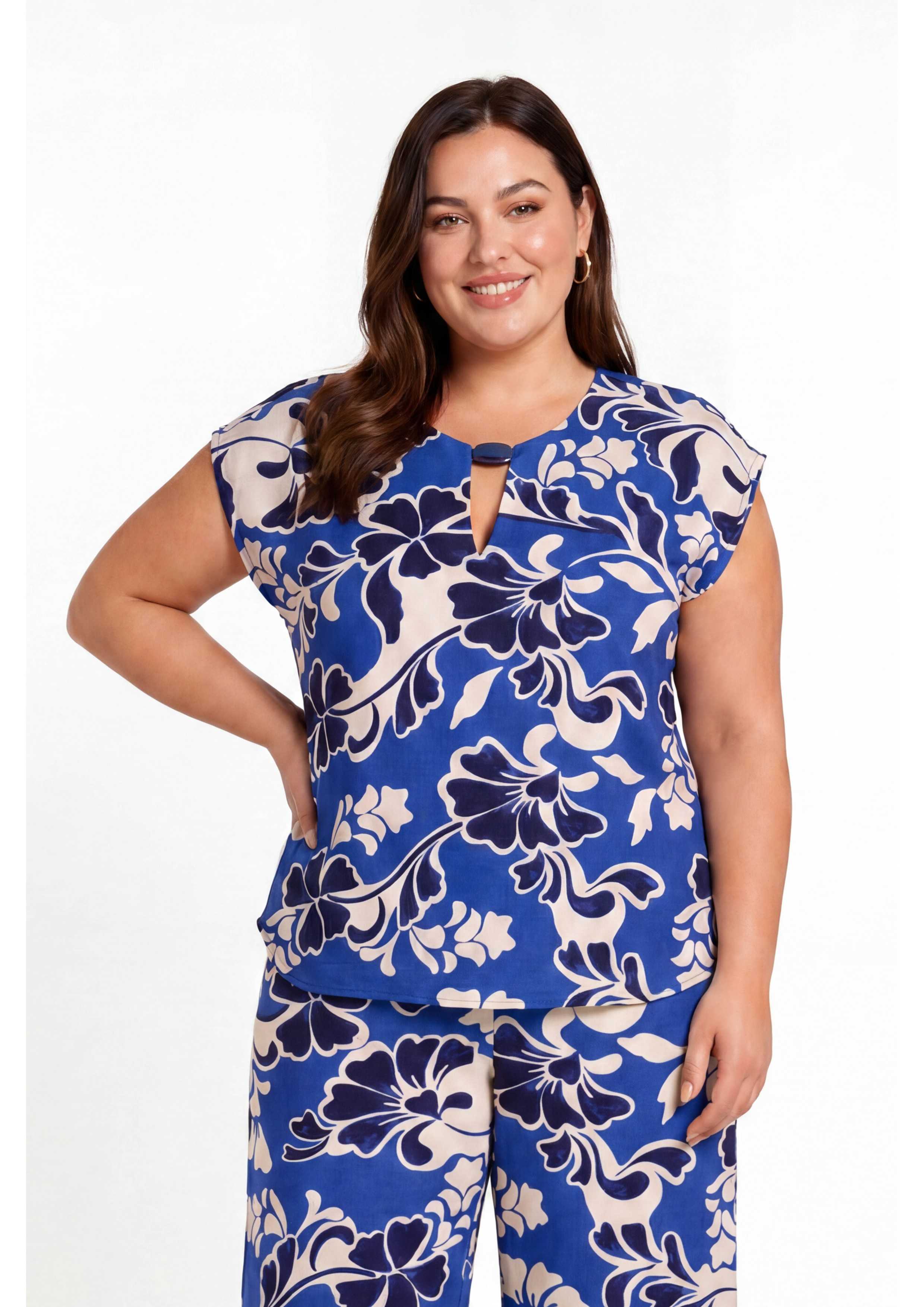 261147 - Tunic in printed fabric Spring/Summer Collection Plus Sizes and other Wholesale tecidos para for your store trending on Faire.